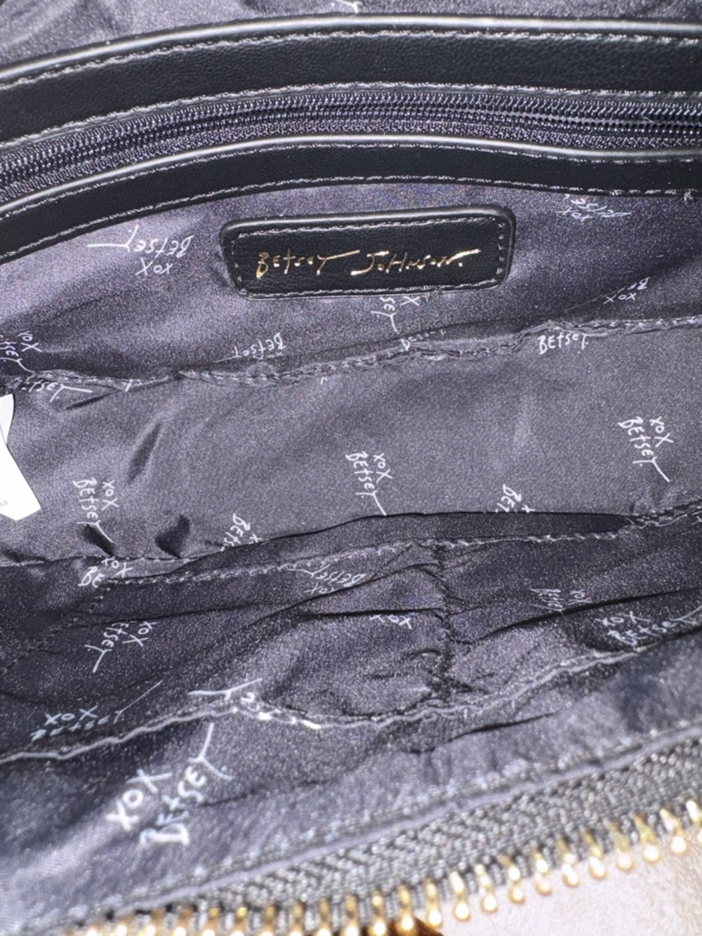 Betsey Johnson Black XONorthy 💎 Quilted Heart Shoulder Bag - Picture 8 of 11